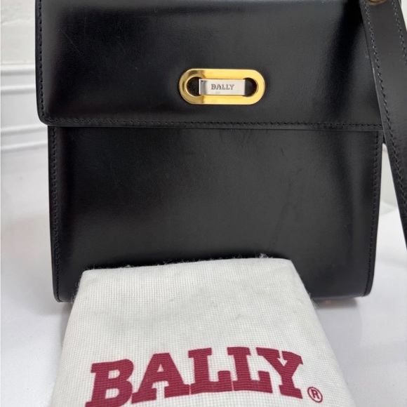 Vintage Bally Black Leather Top Handle Crossbody – Made in Italy - Picture 4 of 17